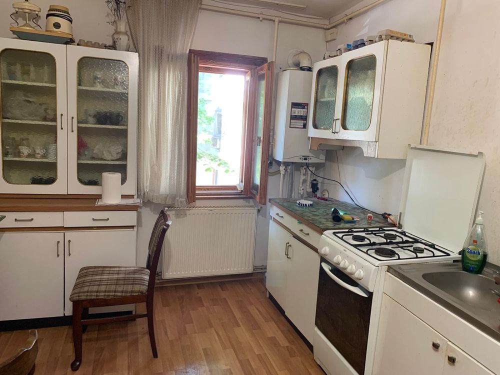 Apartament 4 Camere, Calarasi, str. Belsugului nr 2. Zona Orizont.