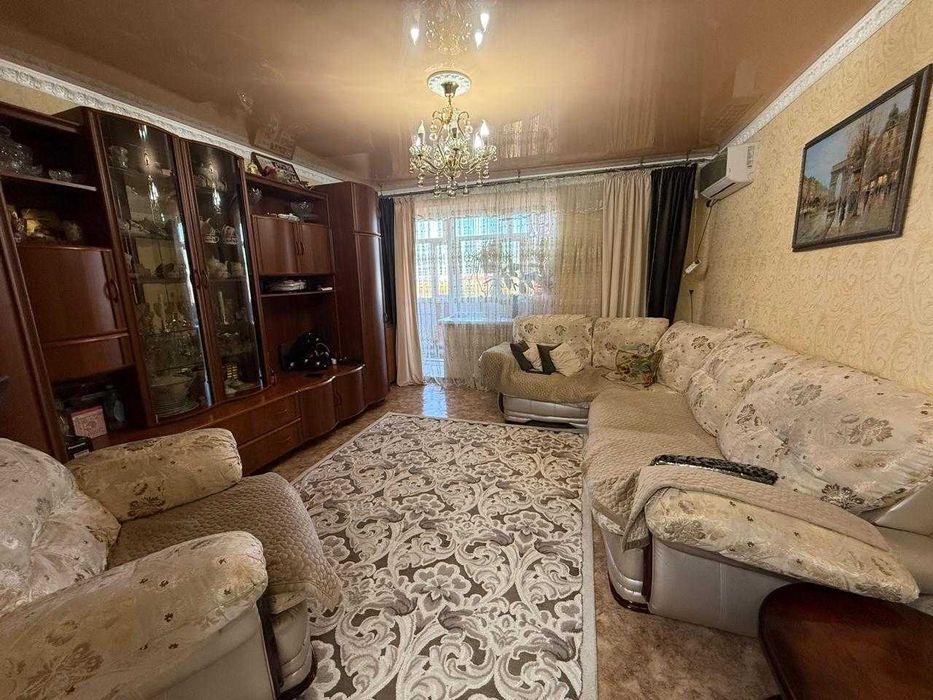 4 комнатная 4 этаж Шахтинск Любимый Город