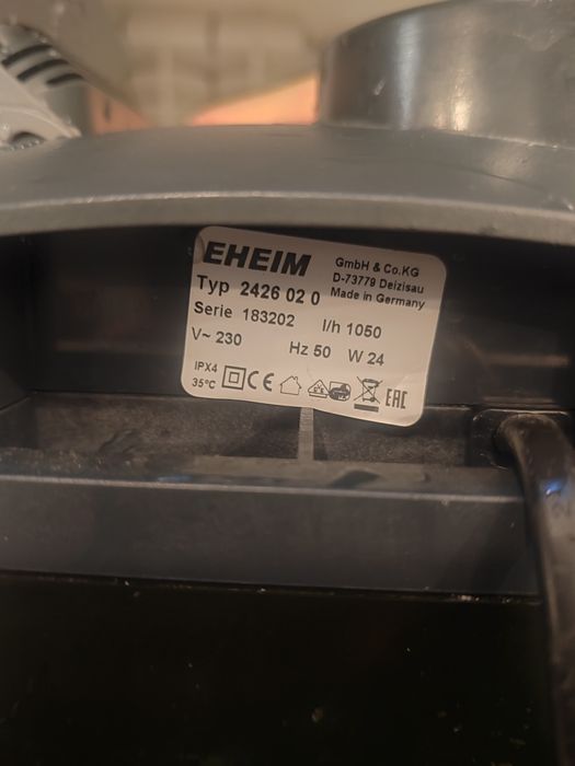 Vând acvariu 110 litrii wave și filtru extern (fara pesti)