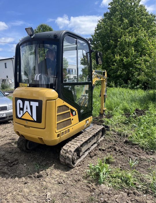 Miniexcavator CAT