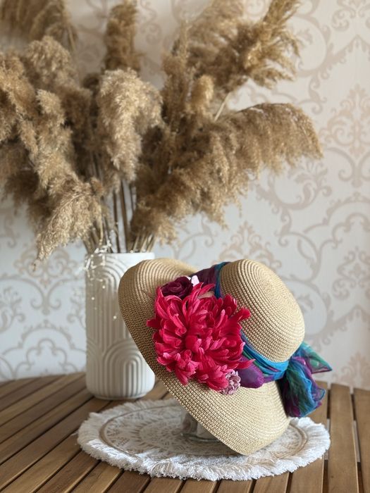 Дамска Шапка -  капела HANDMADE