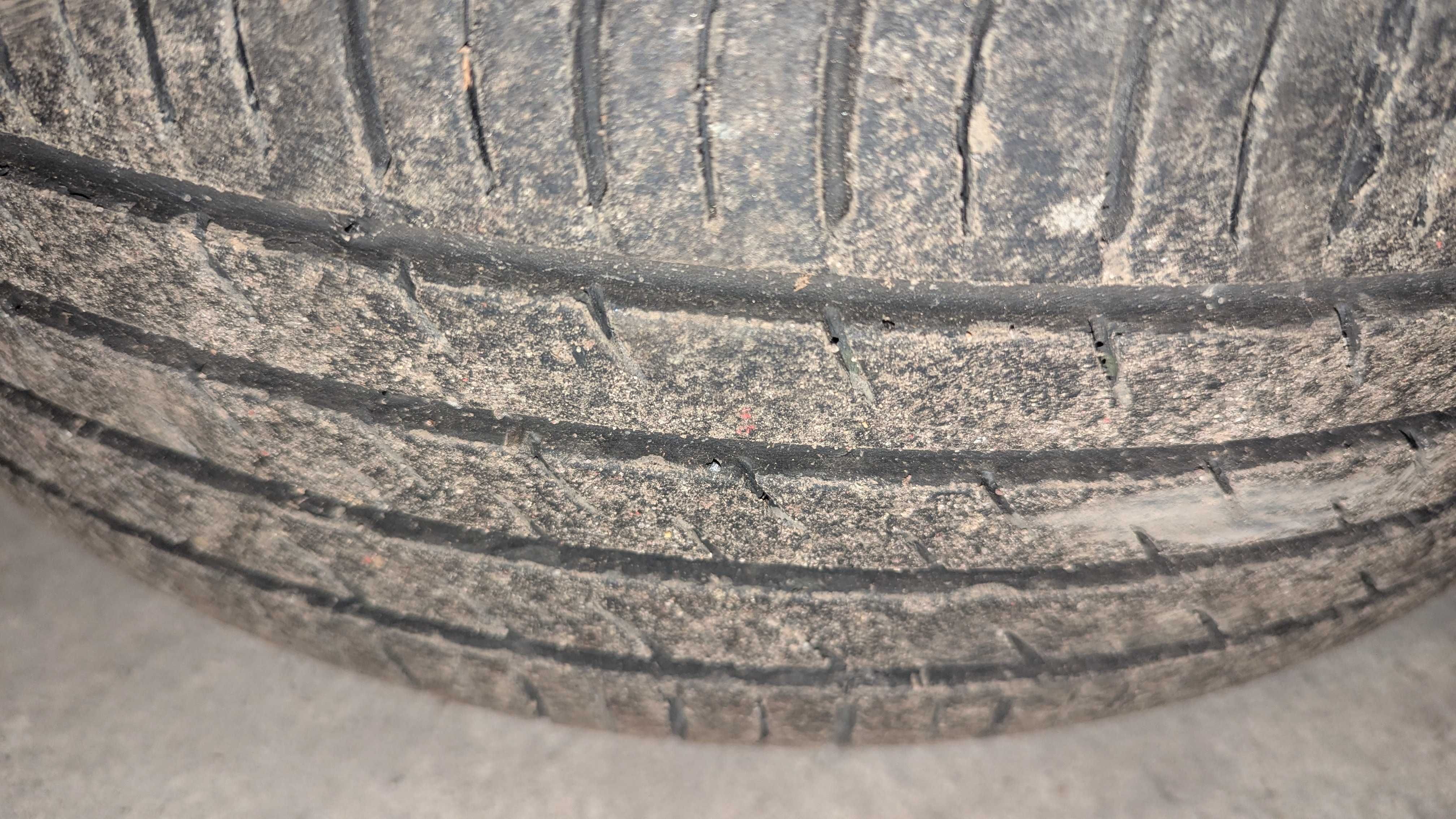 Четири гуми с лети джанти VW Фолксваген 205 55 16 5x112