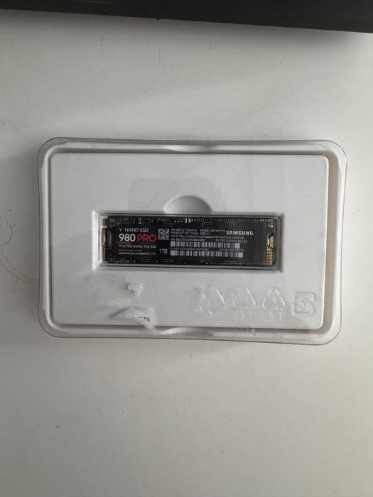 SSD Samsung 980 PRO 1 TB PCIe 4.0 NVMe M.2
