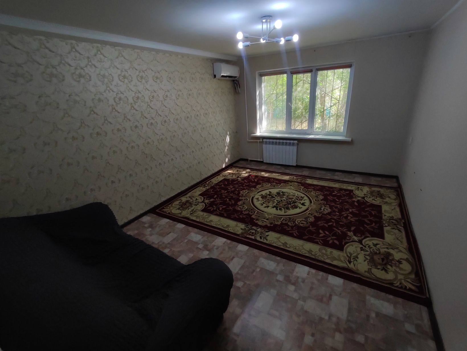 Продается 3‑комнатная квартира в 8 микрорайоне, 59 м², 1 этаж из 5