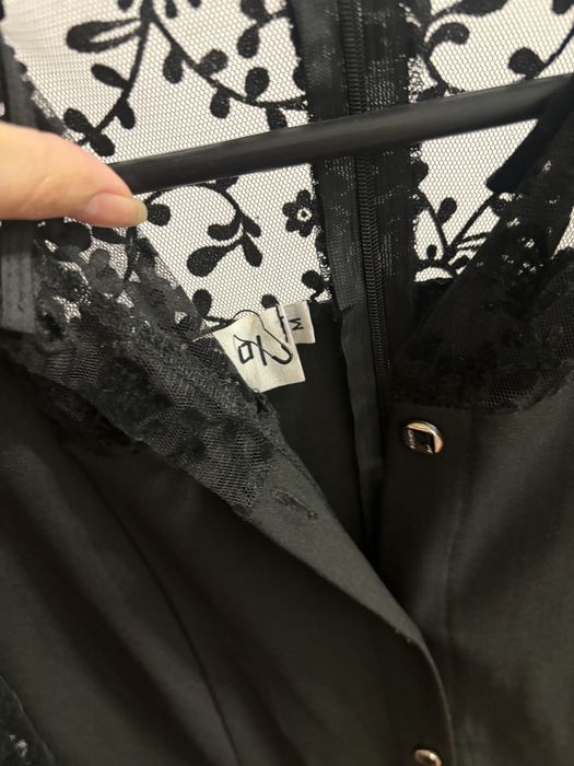 Продается красивый комбинезон в отличном состояние в размере М