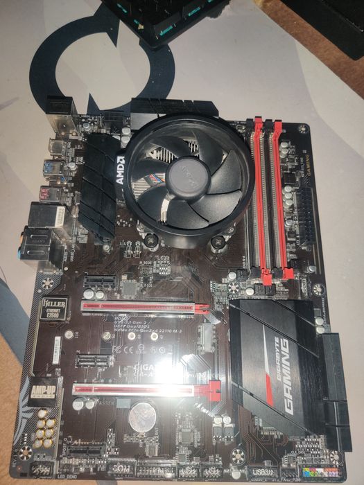kit ryzen 5 3600 cu placa de bază