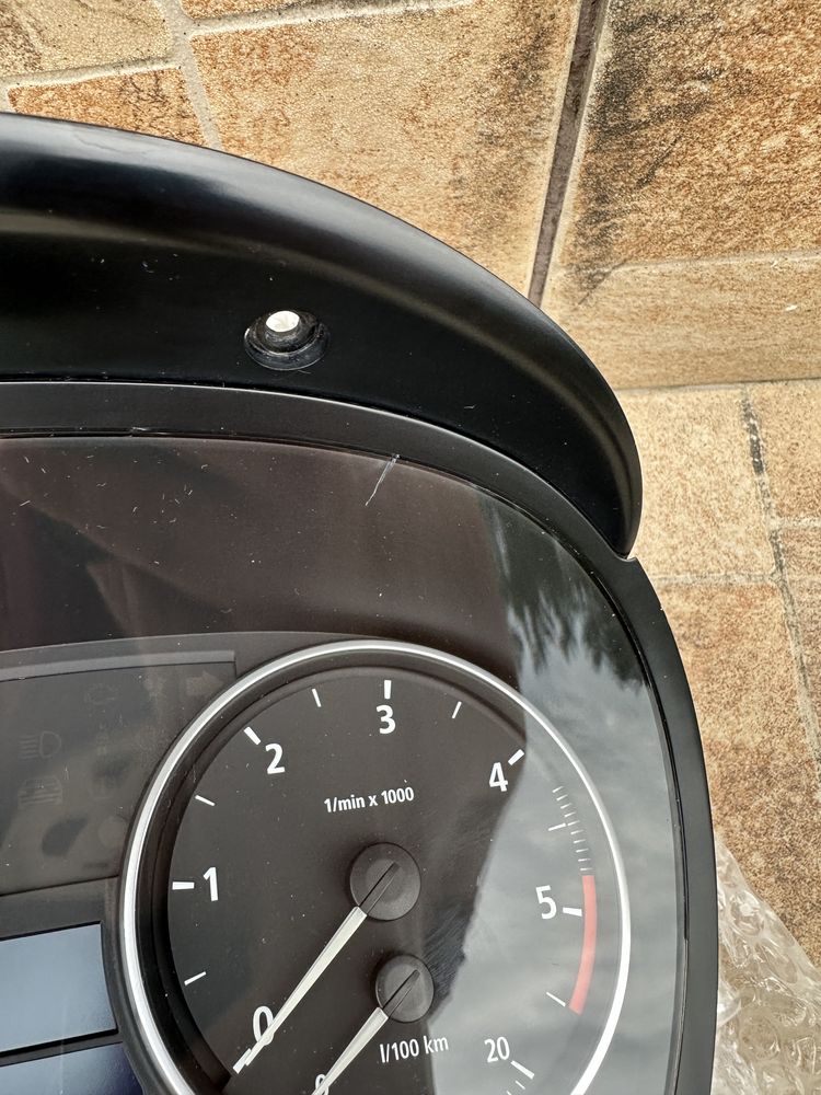 Ceasuri bord high cluster volan stanga BMW E90 E91 E92 E93 E84