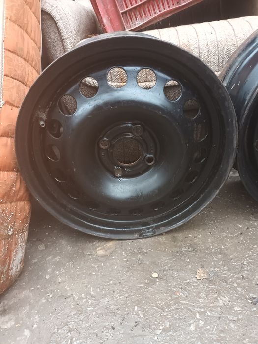 Jenti pe 15 si pe 16 pret 250ron perechea