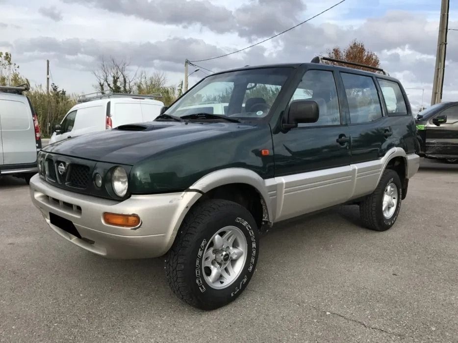 Dezmembrari  Nissan TERRANO 2 (R20)  1992  > 2007 2.4 i 12V 4WD Benzi