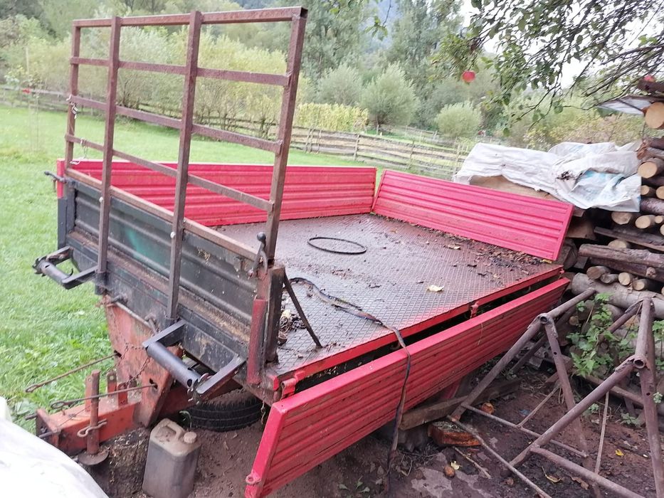 Remorca cu tracțiune paquali