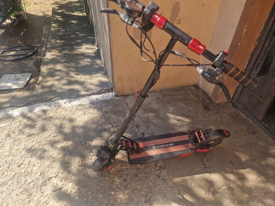 Vand trotineta electrica kukirin M4