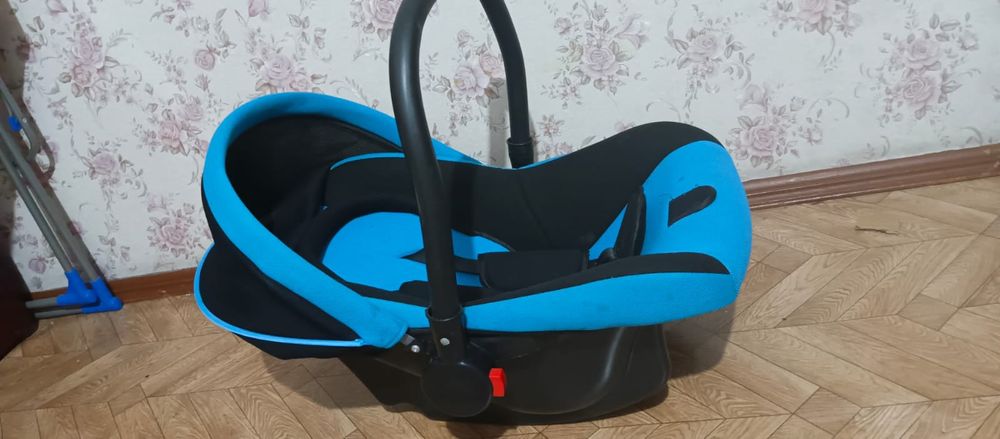 Продам детское автокресло