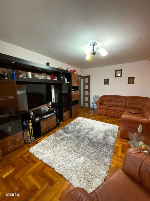 Apartament Brazda 4camere si 2bai cu centrala 2/4
