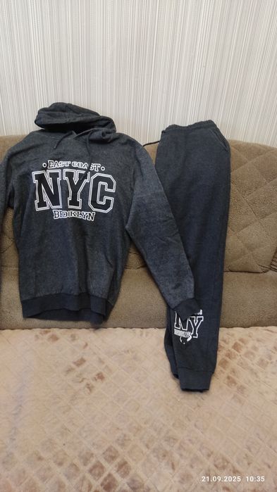 Спортивные утепленные костюмы утепленные б/у.Худи кофта новая