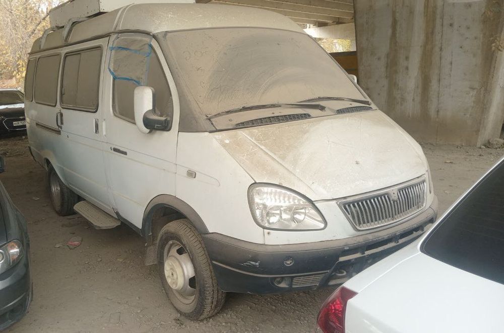 Gazell sotiladi narxini kelishamiz