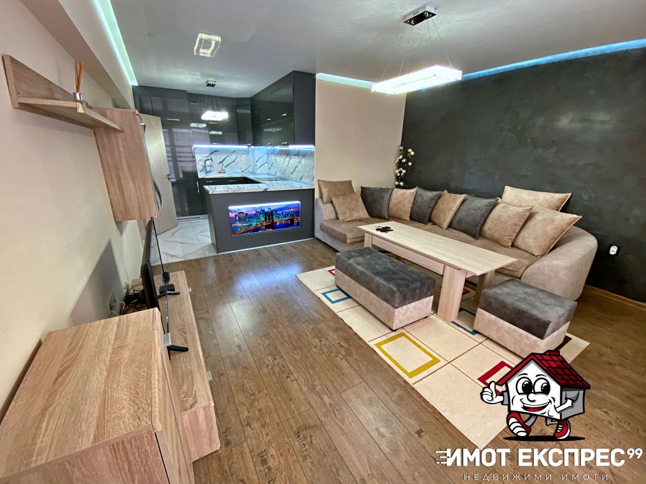 Продава се Двустаен апартамент в Асеновград - 55 кв.м за 6 €/кв.м - Снимка #2