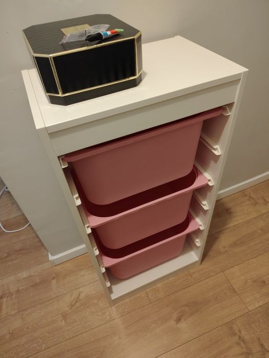 Mobilier camera copii - biblioteca si/sau dulapior jucarii