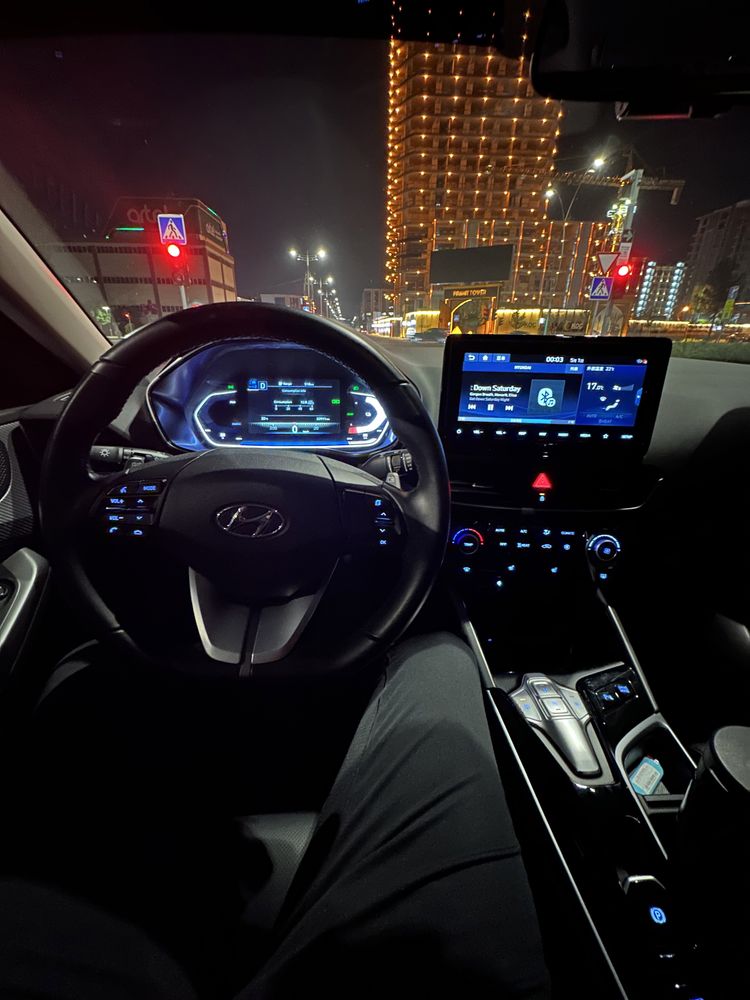 Электромобиль Hyundai lafesta vozmojen obmen na malibu premier
