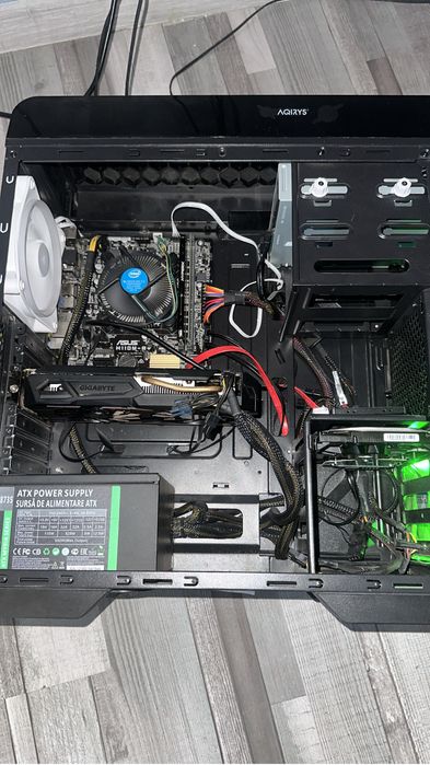 Oferta ce se observa in poze pc gaming