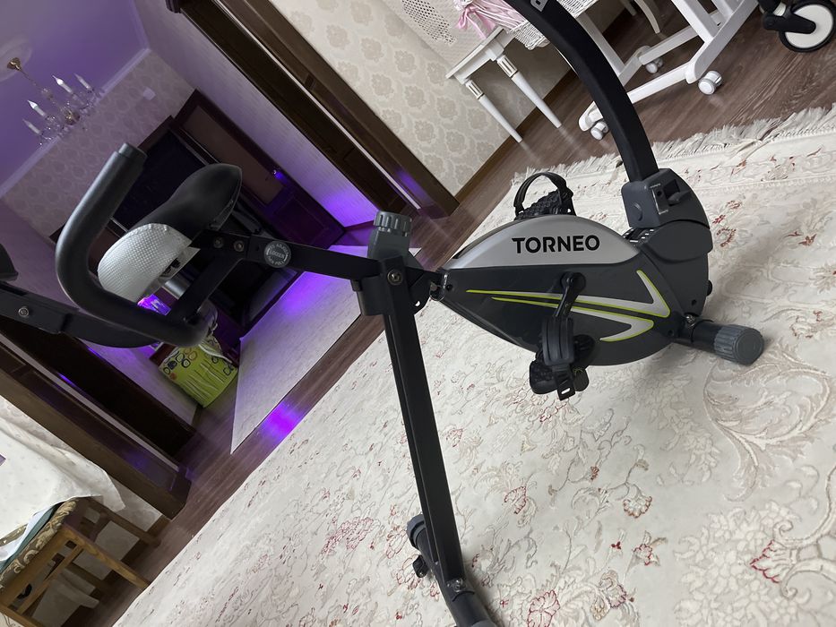 Велотренажер Torneo B-232