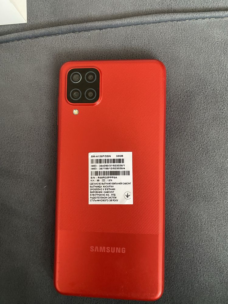 Телефон Samsung А 12
