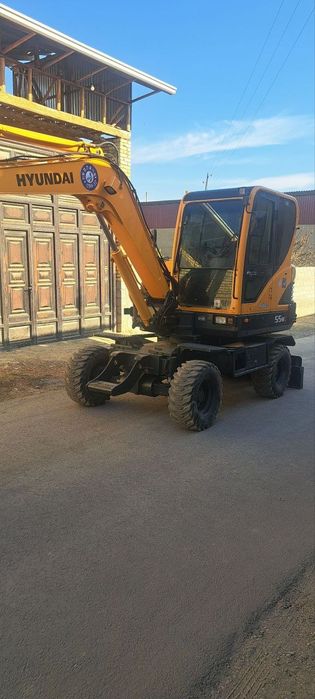 Excavator w55 sotiladi
