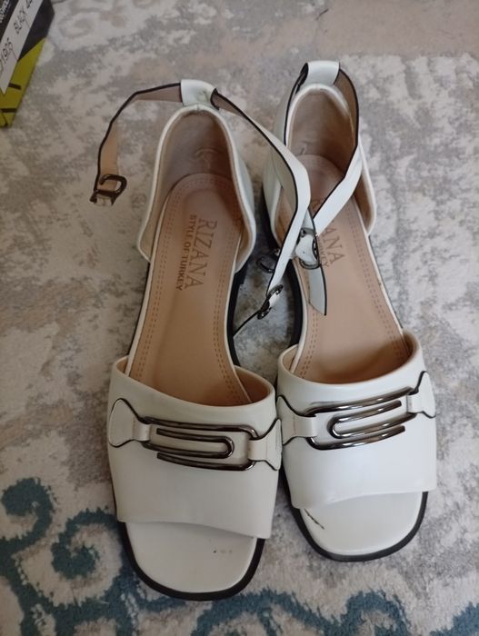 Аяқ киім әйелдер. Женский обув