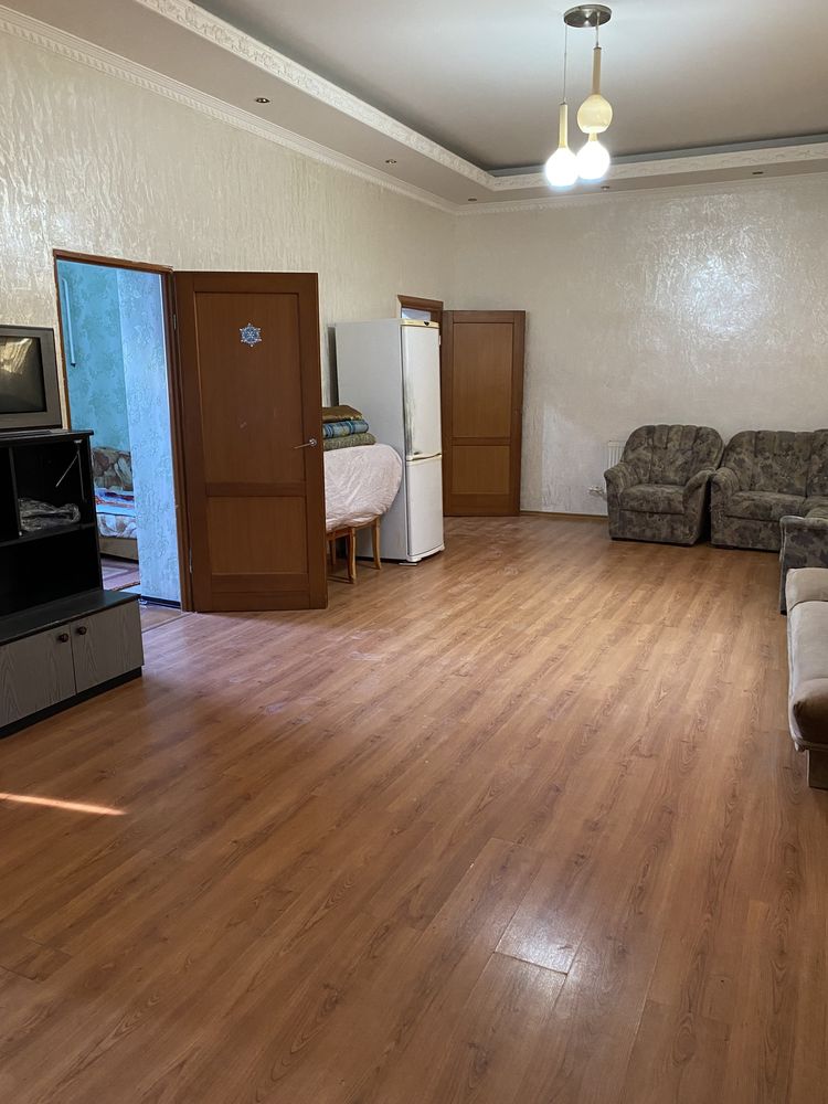 Продается дом с двумя жилыми помещияниями и не жилыми