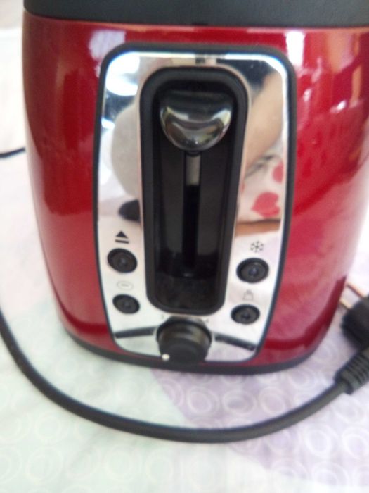 Prajitor de paine Russell Hobbs 18260-57, 2 felii, rosu