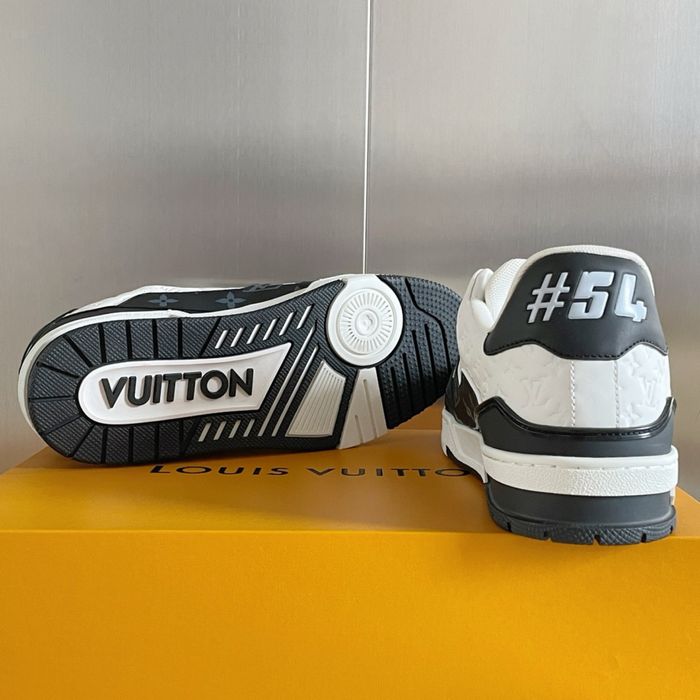 Adidasi Louis Vuitton Calitate Premium