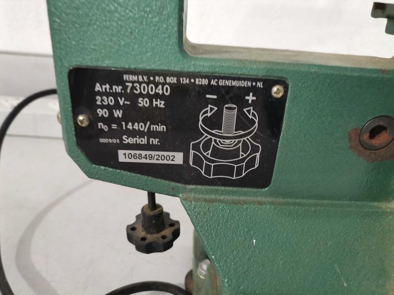 Контурен трион - Ferm 90 W