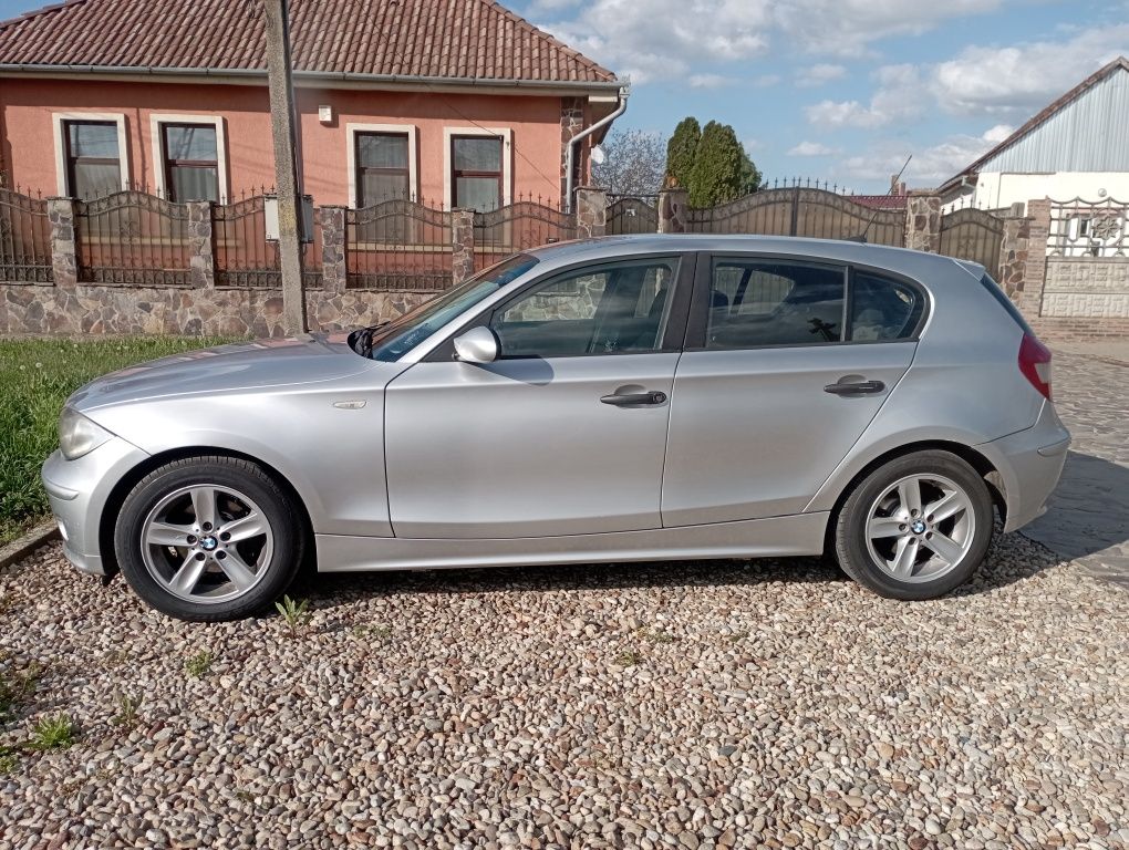 BMW seria 1 E 87