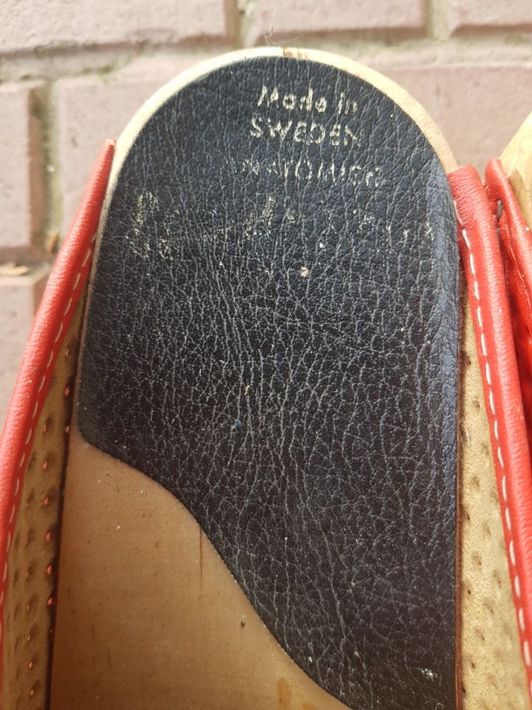 Swedish wooden clogs - Pantofi suedezi din lemn - marimea 38