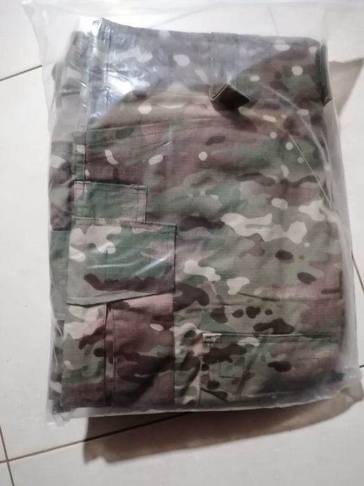 Pantaloni tactici camuflaj G3