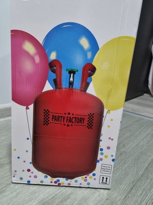 Празни бутилки от хелий