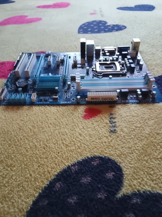 Placa de bază gigabyte