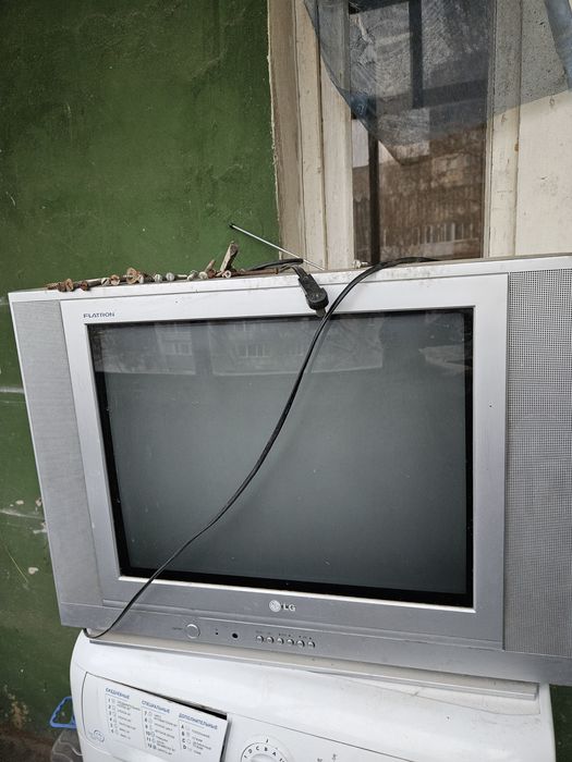 Отдам Бесплатно телевизор