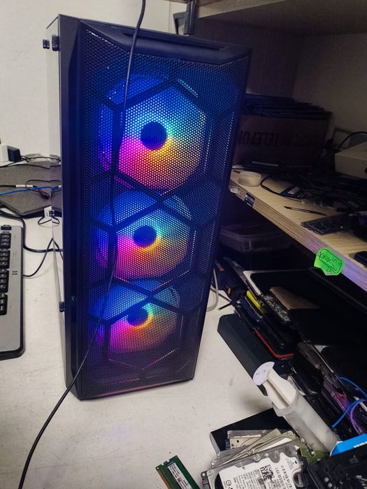 Unitate PC Gaming super pret 1300 ron