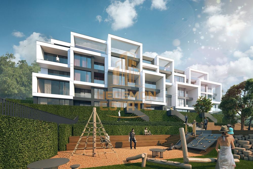 Продава се Тристаен апартамент в Варна, Бриз - 127 кв.м за 2189 €/кв.м - Снимка #3