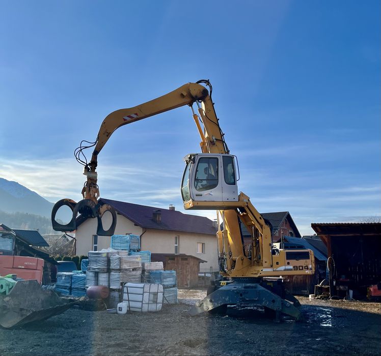 Excavator Liebherr A 904 C