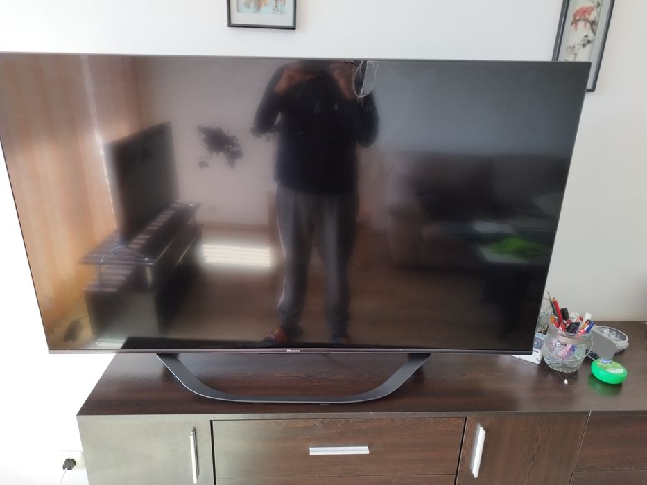 Hisense 55U7KQ – 55" 4K Smart TV (с пукнат дисплей)