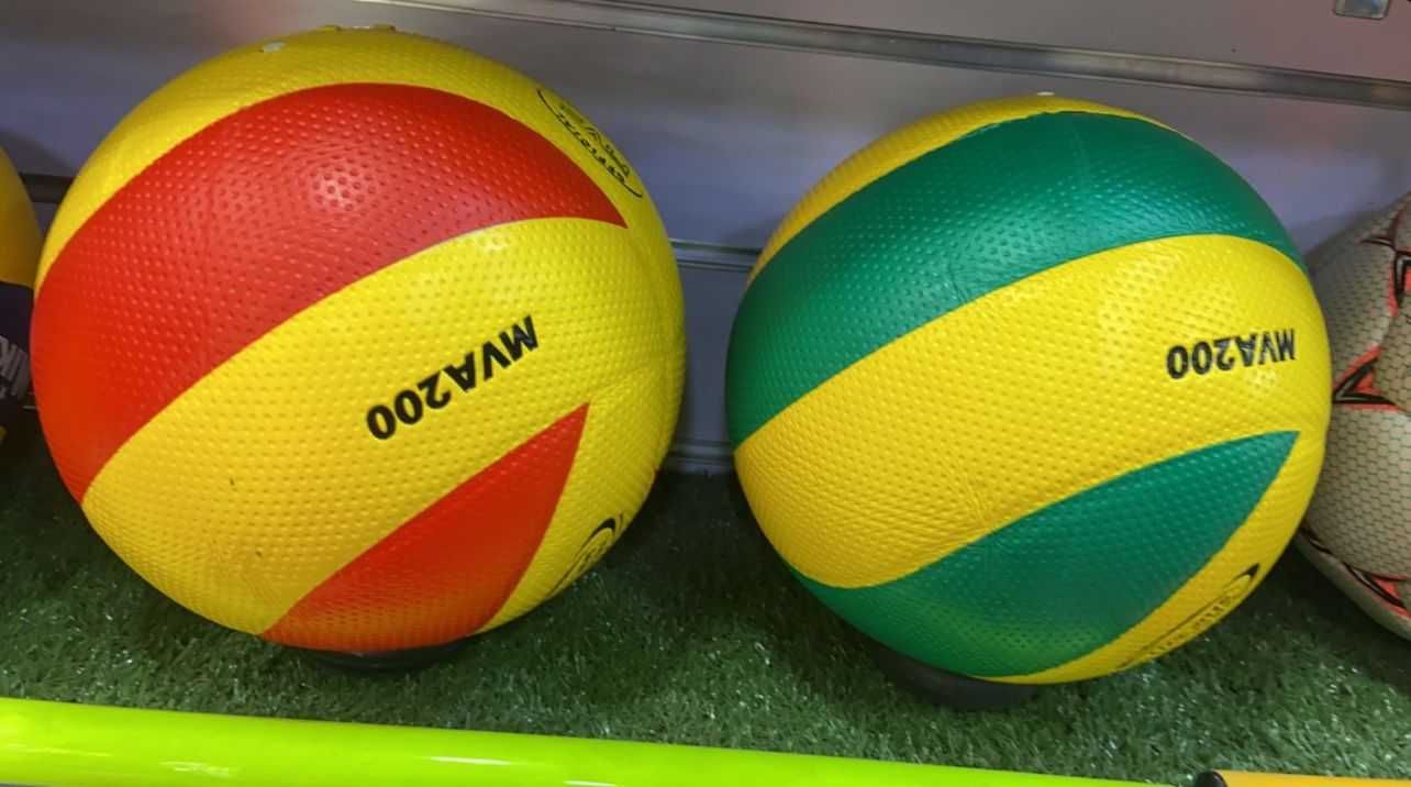 Волейбольный мяч Mikasa MVA200