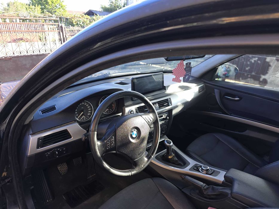 BMW e90 320d distribuție în față