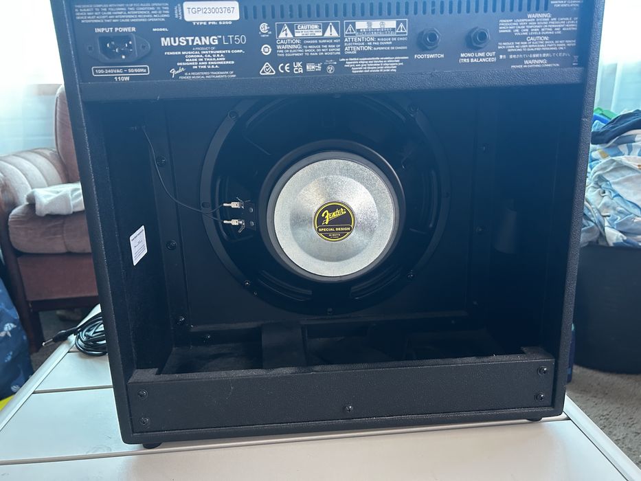 Schimb/Vand amplificator Fender