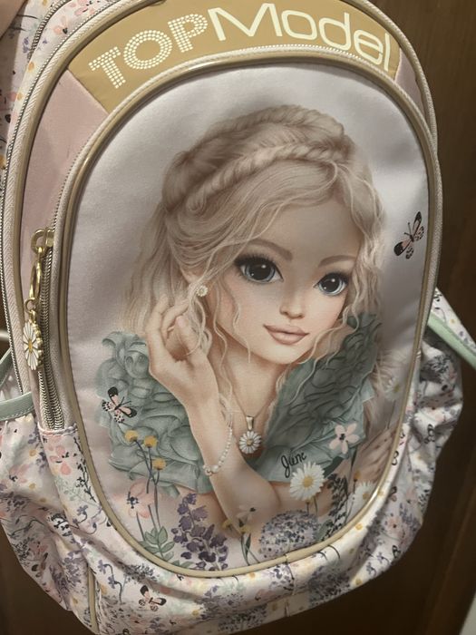 Ученичедка раница Топ Модрл