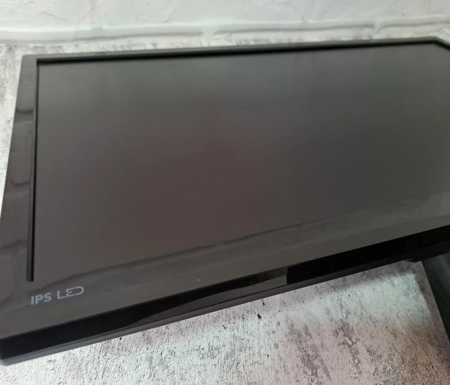 Продам монитор LG 23MP48D-P (IPS, идеал)