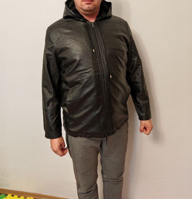 Vând geaca bărbați