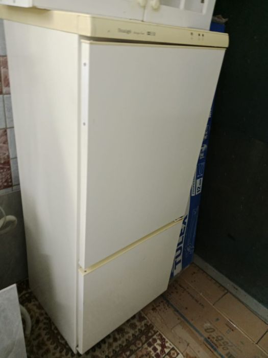 Продам холодильник