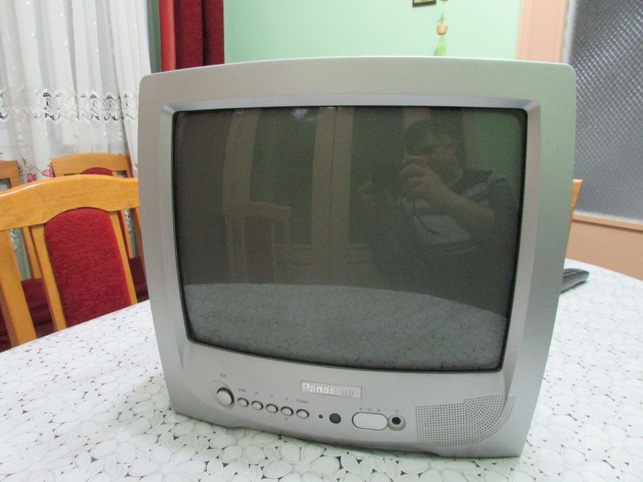 Продавам изключително запазен телевизор Panasonic 14“ – като нов