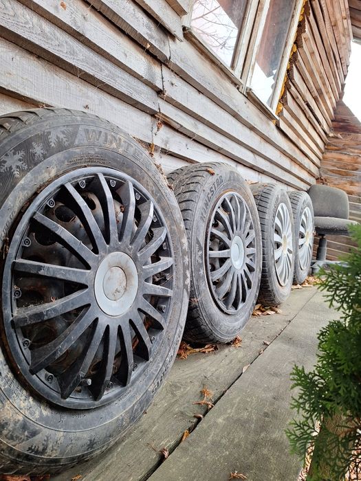 Jante de tabla cu cauciucuri și set de balasti pentru faruri